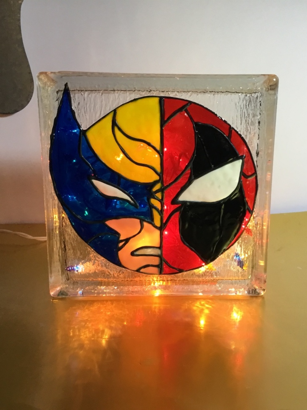 Wolverine and Deadpool light